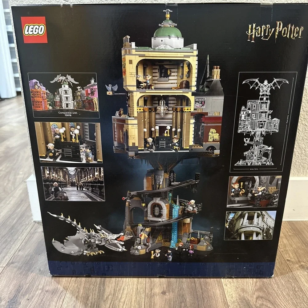 $825  🌙 LEGO Harry Potter Gringotts Wizarding Bank Collector‎ 76417 SEALED